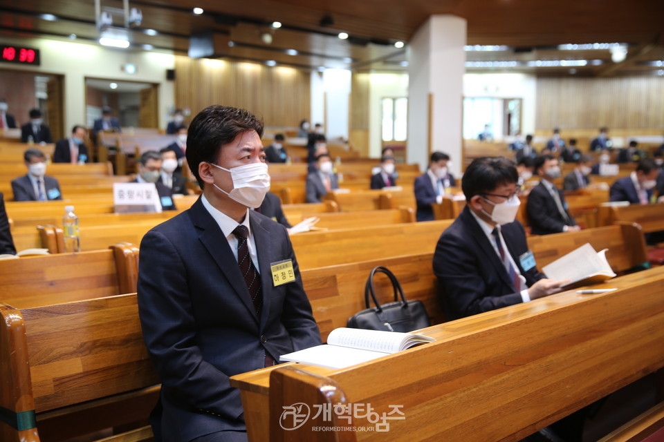 수도노회 ‘제98회 정기노회’ 하정민 장로 모습