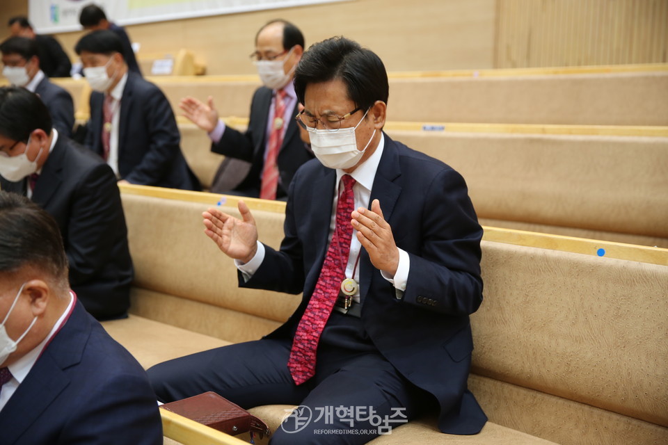 ‘2021 PRAYER AGAIN! 광주전남지역 연합기도집회’, 호남협 서기 서만종 목사 모습