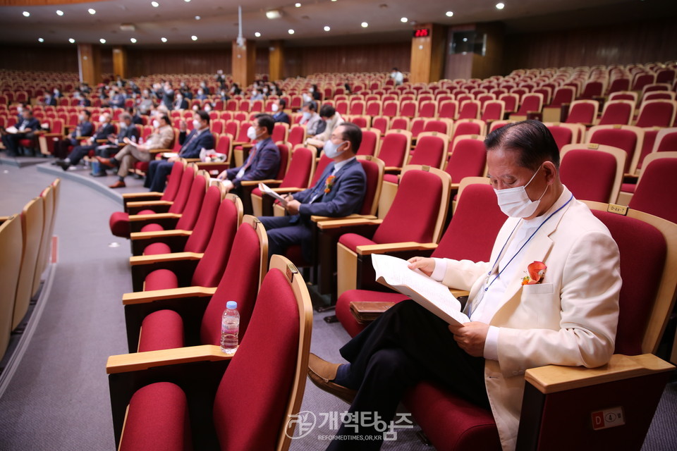 총신대 신대원 총동창회 정기총회 모습