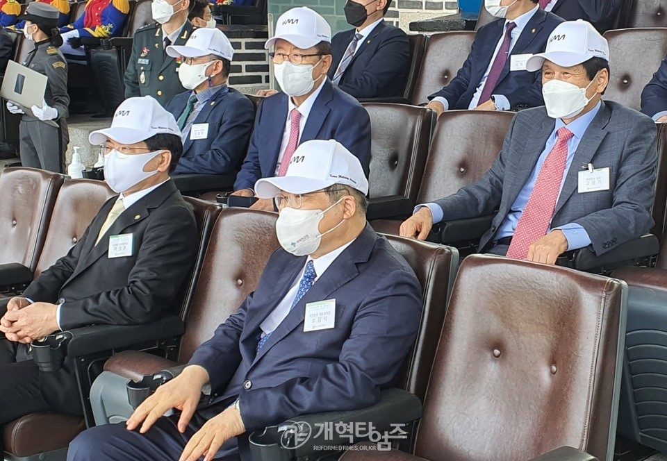 소강석 목사, 이영훈 목사, 고영기 목사 화랑제 참관 모습