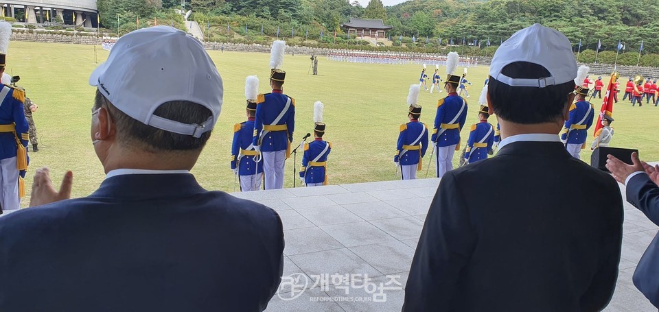 소강석 목사, 이영훈 목사, 고영기 목사 화랑제 참관 모습
