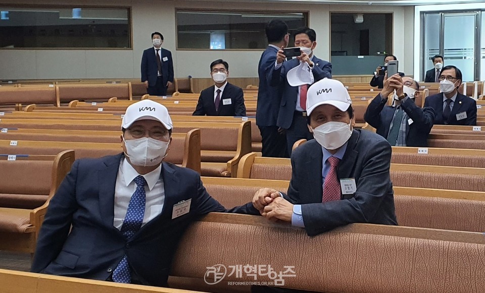 소강석 목사, 이영훈 목사, 고영기 목사 화랑제 참관 모습