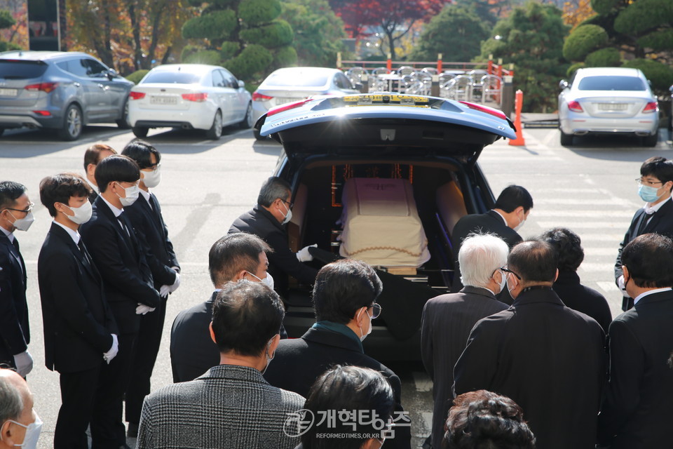전 총신대 총장 故 김인환 목사, 발인예배 모습