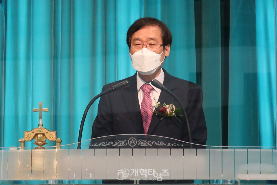 경기동부와 경기중앙, 경기동중노회로 합병감사예배 모습