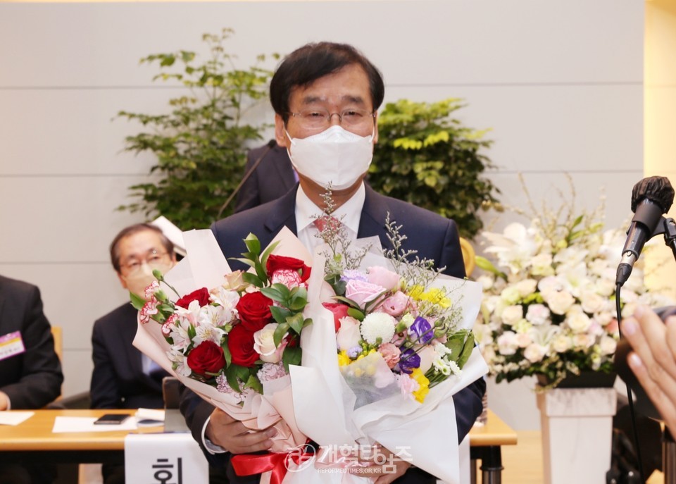 평서노회에서 총회장 예비후보로 추천받은 권순웅 목사 모습
