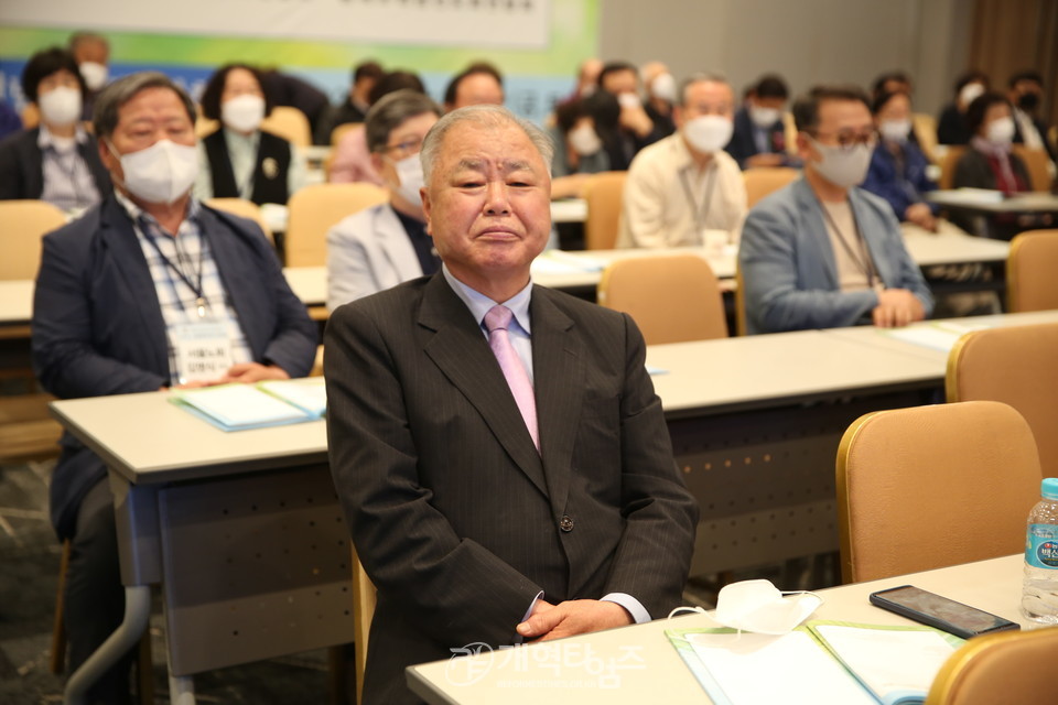 서울지역남전도회연합회 제8회기 회원부부수련회 모습