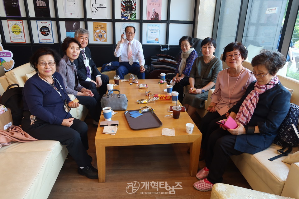 총신대신대원총동창회 제35회 홈커밍데이 및 정기총회을 마친 후 모습