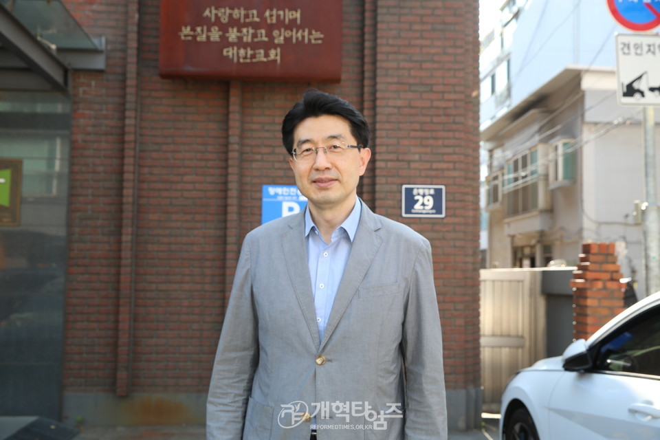 대한교회 담임 윤영민 목사 모습