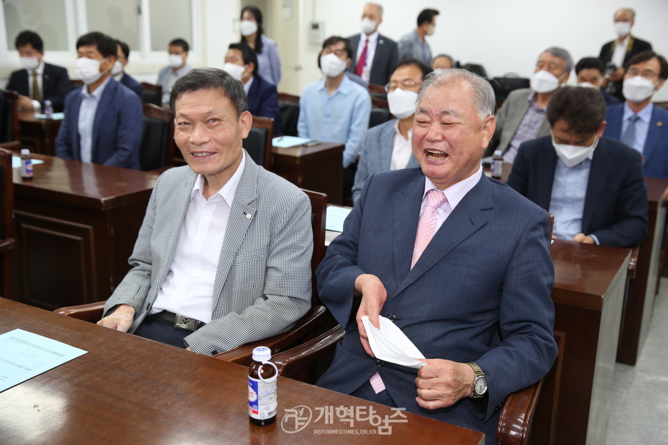 전국남전도회연합회 서울지역임원회의 모습