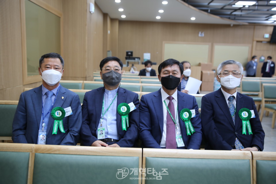 기독신문사 제58회기 정기이사회 모습