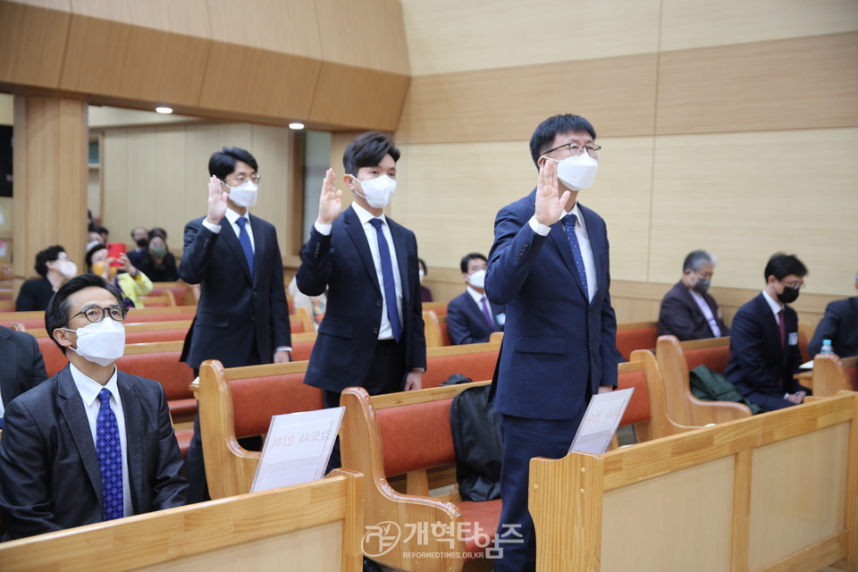 평양노회 「목사 안수 및 강도사 인허식」 모습