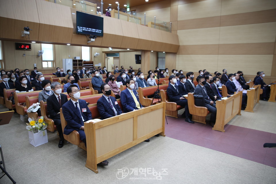 평양노회 「목사 안수 및 강도사 인허식」 모습