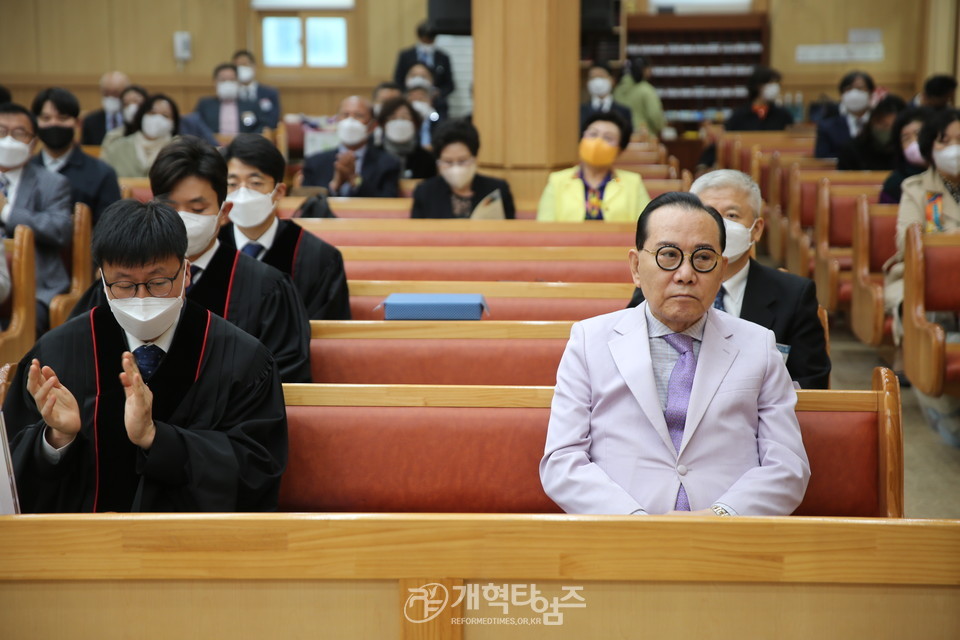평양노회 「목사 안수 및 강도사 인허식」 모습
