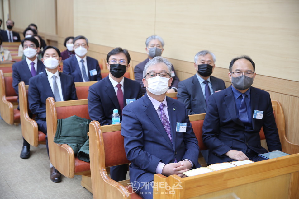 평양노회 「목사 안수 및 강도사 인허식」 모습