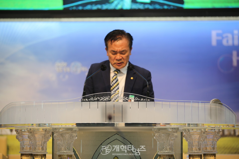 호남지역장로연합회 장로부부 세미나 및 미래자립교회돕기 행사 모습