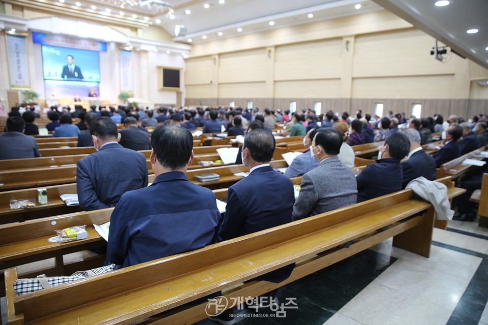 호남지역장로연합회 장로부부 세미나 및 미래자립교회돕기 행사 모습