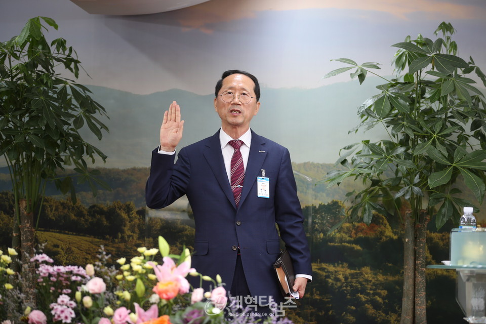 서울지역남전도회연합회 제2차 헌신예배 모습