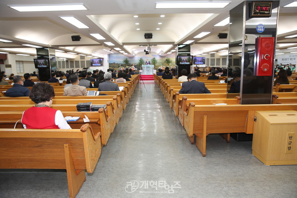 서울지역남전도회연합회 제2차 헌신예배 모습