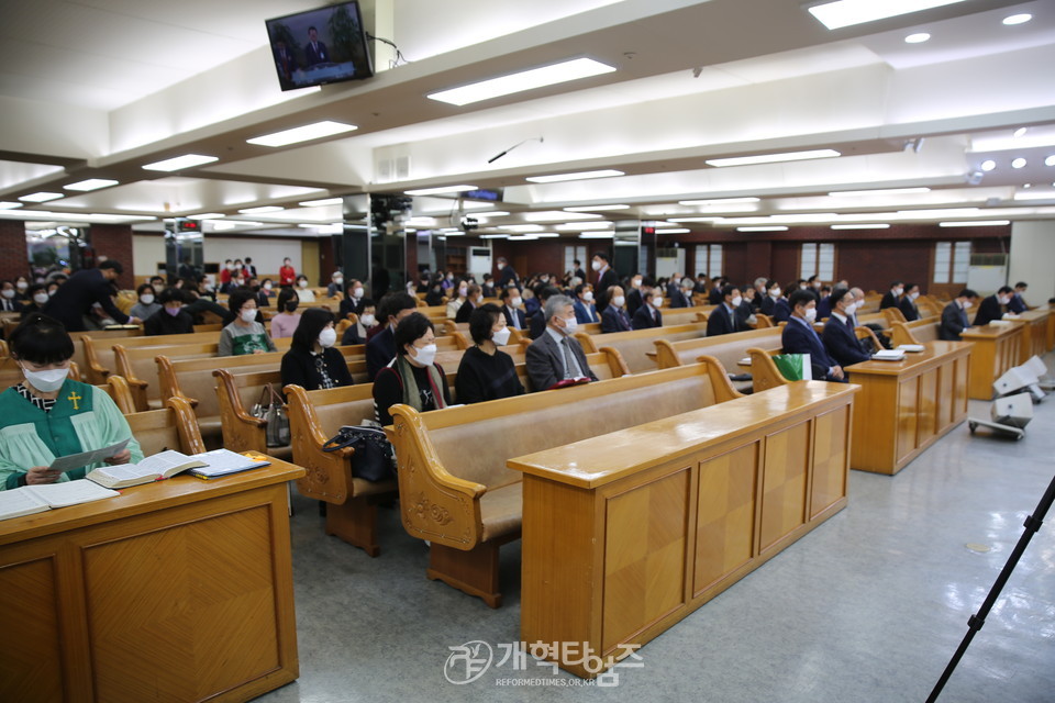 서울지역남전도회연합회 제2차 헌신예배 모습