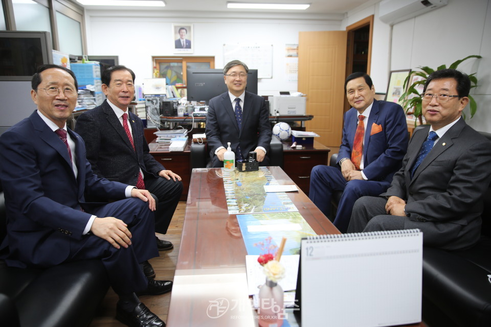 서울지역남전도회연합회 제2차 헌신예배 모습