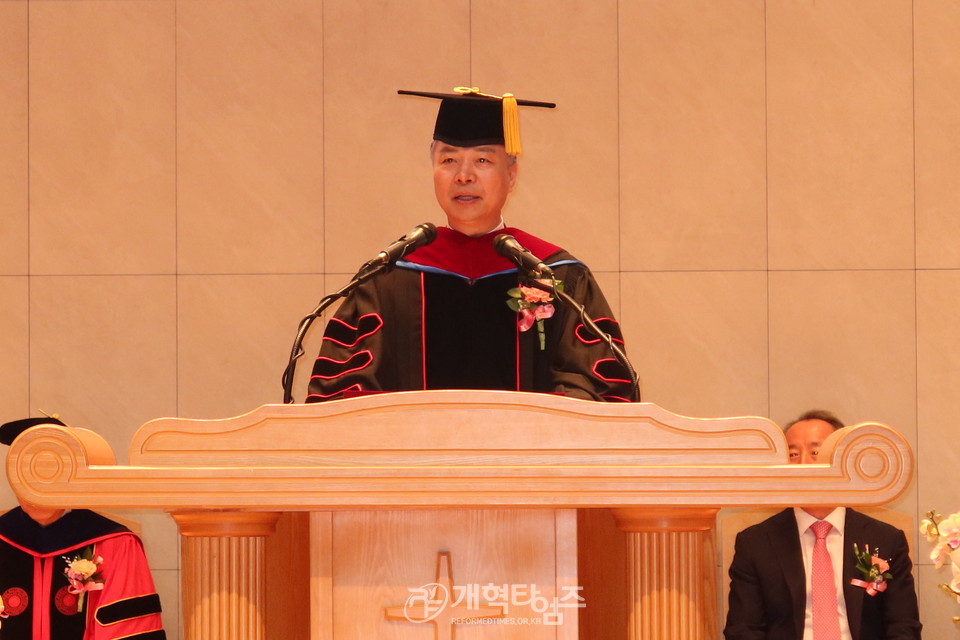 총신대, 제22대 총장 박성규 목사 취임 모습