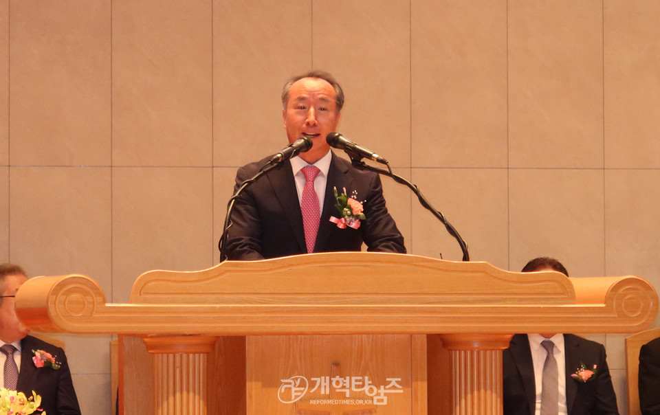 총신대, 제22대 총장 박성규 목사 취임 모습
