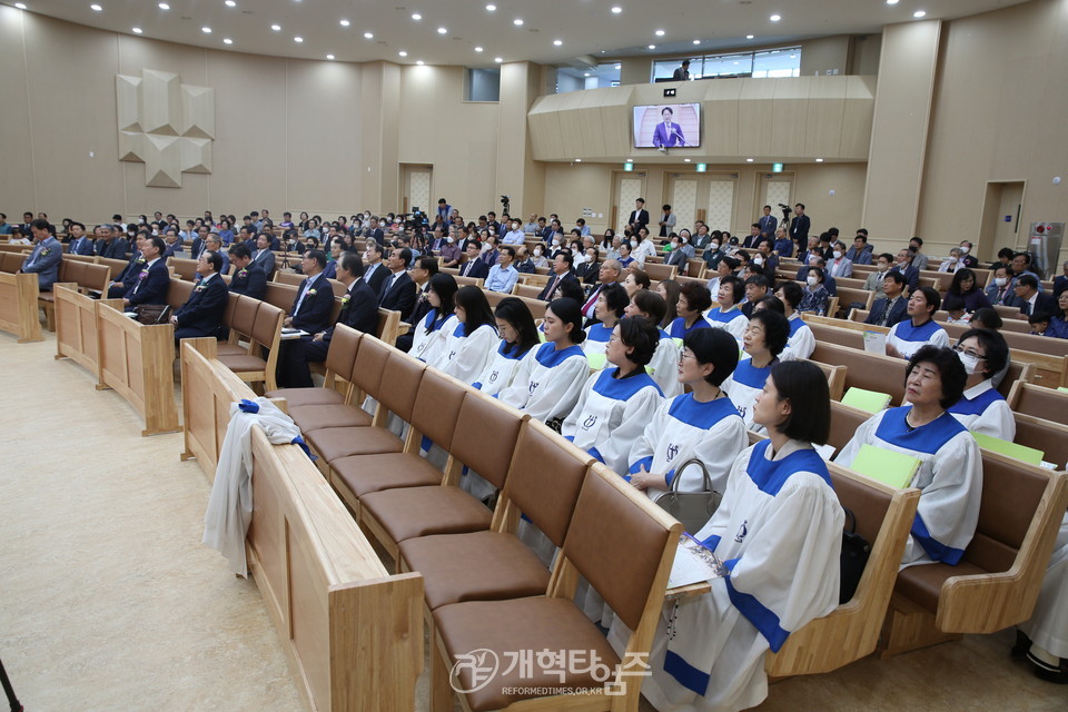 광주대성교회, 예배당 입당 감사예배 모습