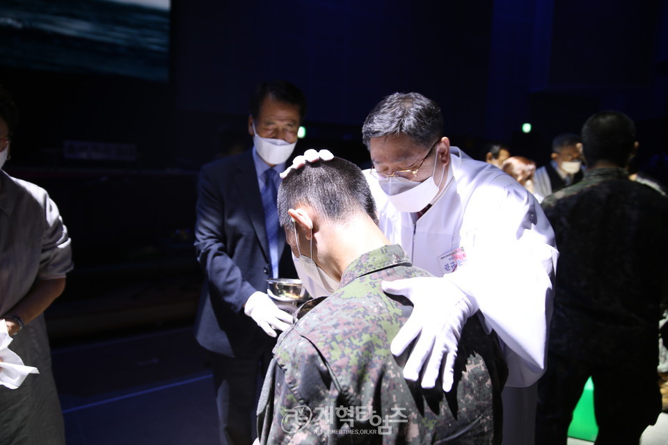 총회군선교회, 논산 「육군훈련소 훈련병 진중세례식」 모습