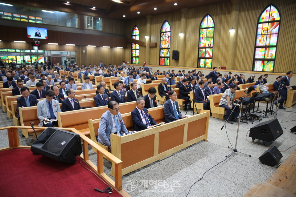 제10회기 서울지역남전도회연합회 정기총회 모습