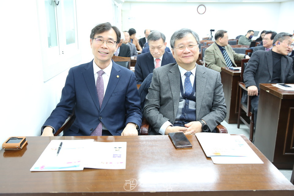 재경영남교직자협의회, 총회장.서기 당선축하감사예배 모습