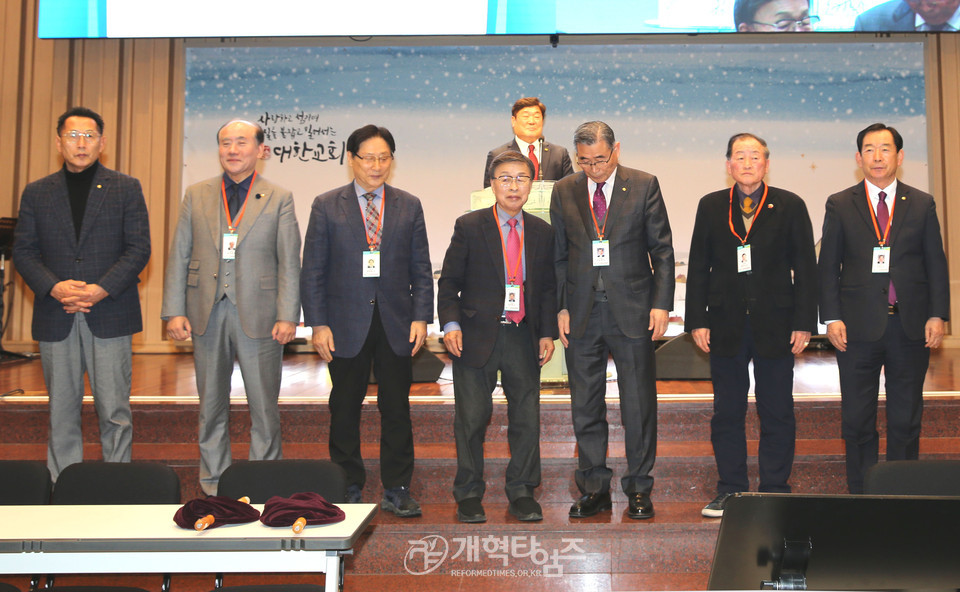 제53회기 전국장로회 서울ㆍ서북지역 임역원 간담회 및 기도회 모습
