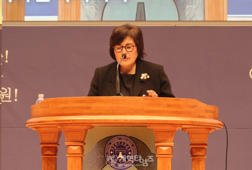 총신대 신대원 총동창회, 「장학금 전달예배」 모습