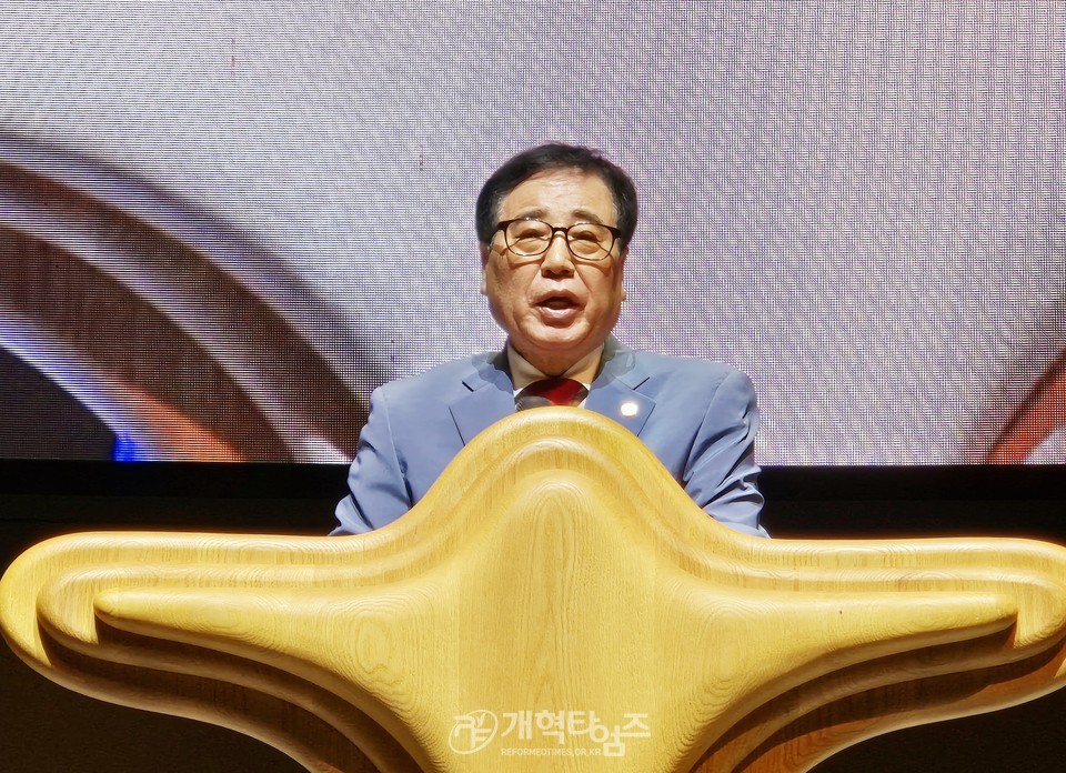 전국남전도회연합회 육군 훈련소 훈련병 진중세례식 모습
