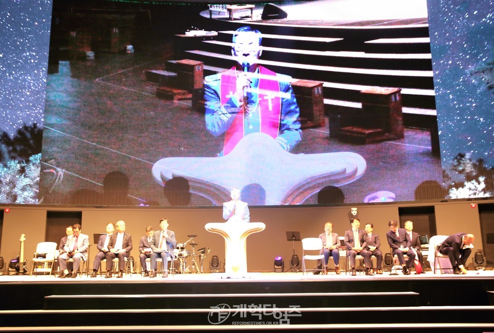전국남전도회연합회 육군 훈련소 훈련병 진중세례식 모습