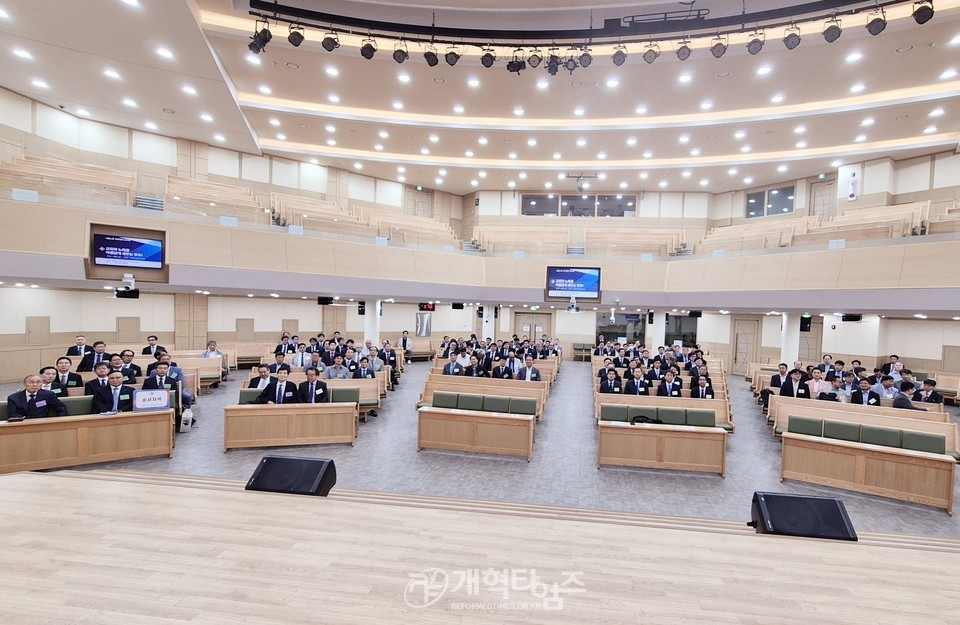 서울노회「제1회 시무 장로 연수회」모습