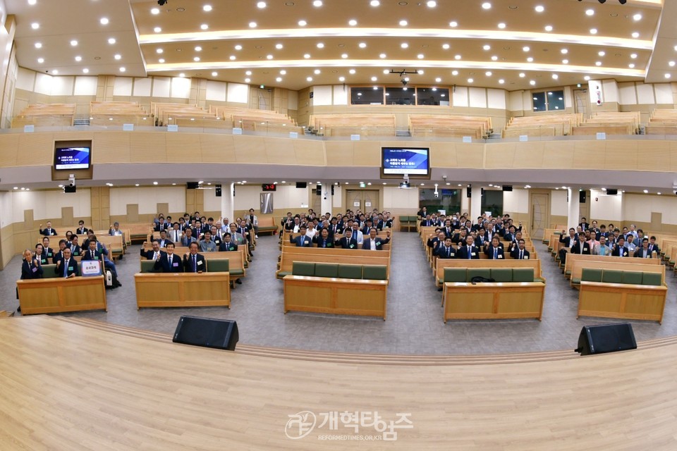 서울노회「제1회 시무 장로 연수회」모습