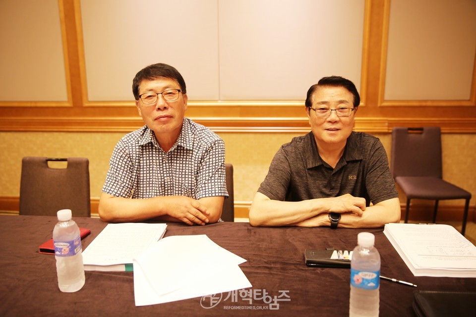 제주에서의 총회임원회 모습