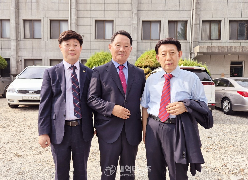 제109회 장로 부총회장 후보 김형곤 장로 선거캠프 개소감사예배 모습