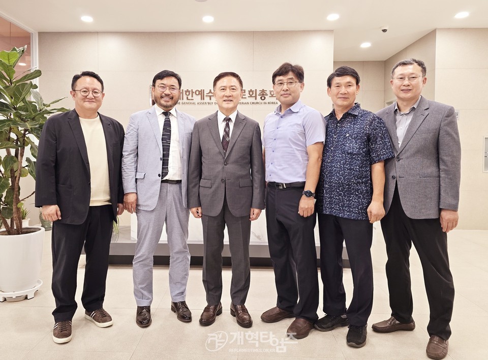 조승호 목사, 제109회 총회 정치부장 예비 후보 등록 모습