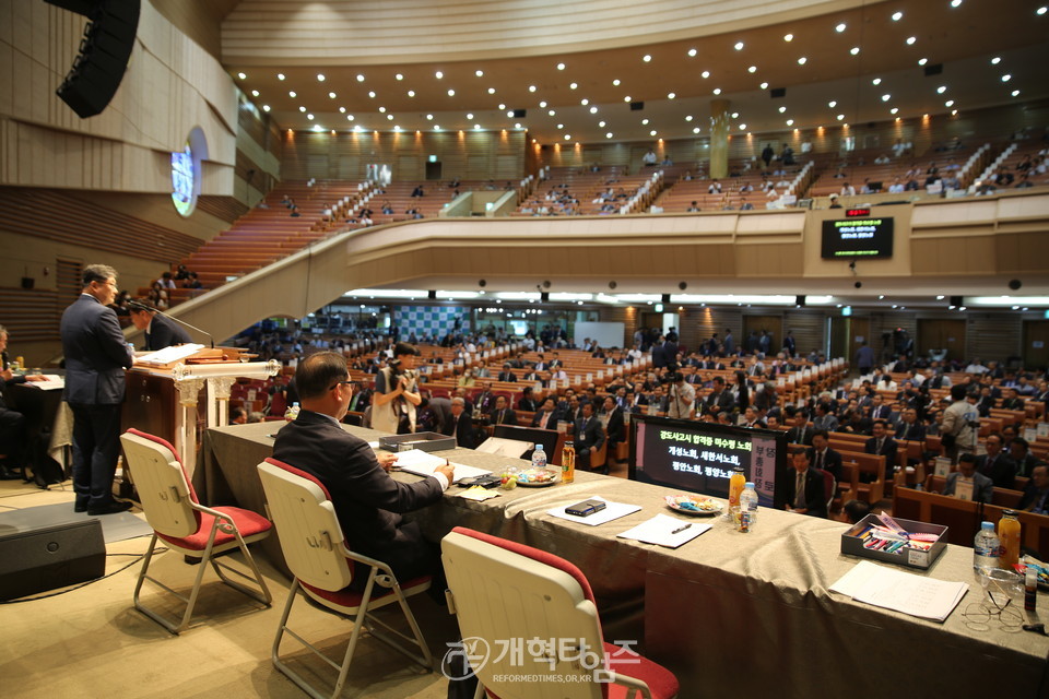 제109회 총회 부총회장 장봉생 목사 모습