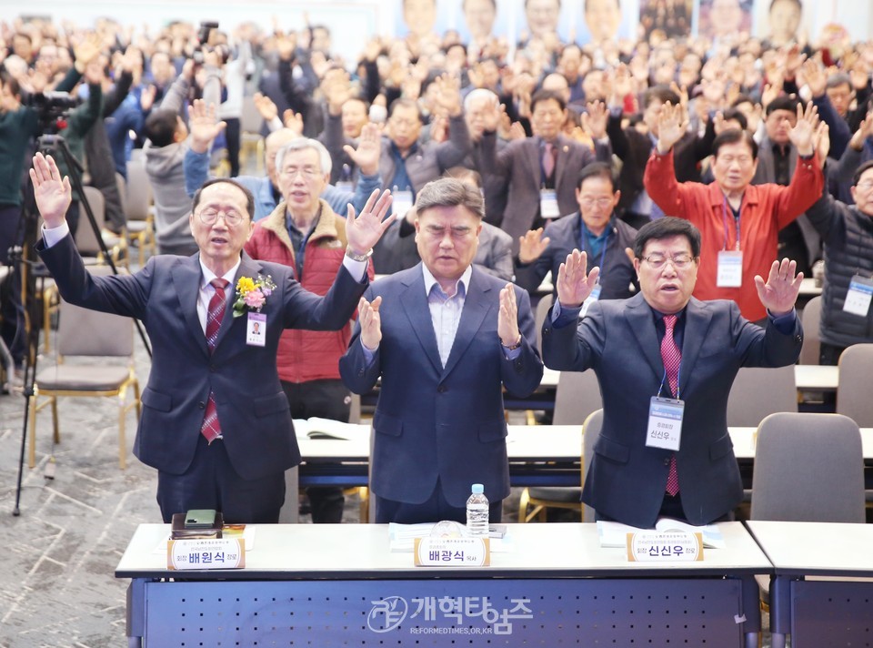 전국남전도회, 전도훈련대회 및 나라와 민족을 위한 기도회 모습