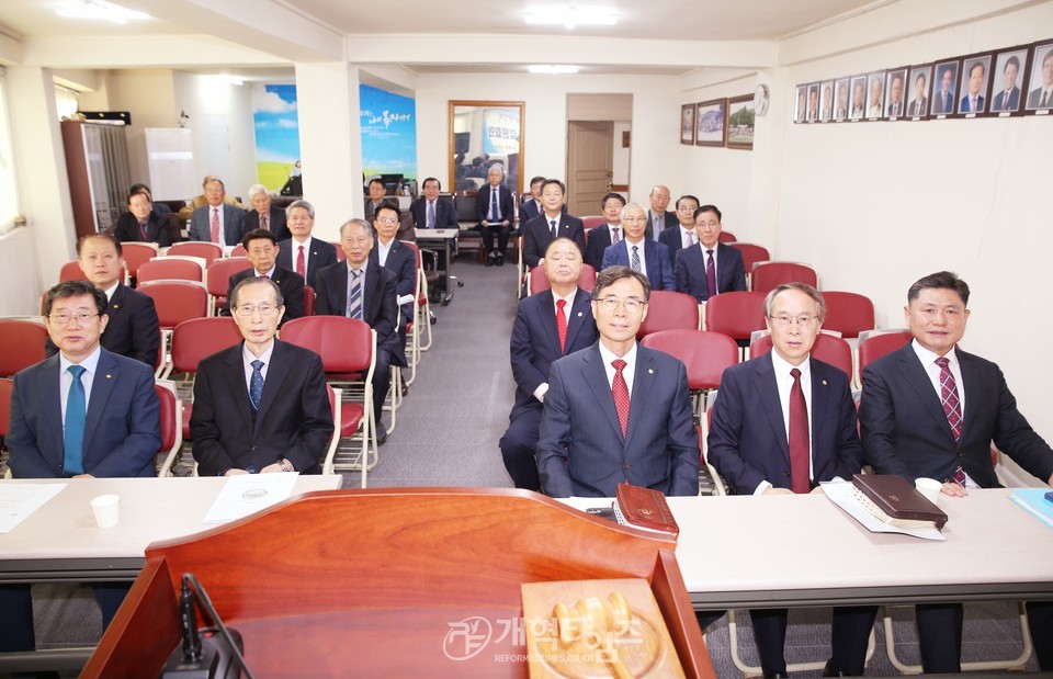 제55회기 서울ㆍ서북지역장로회 고문ㆍ임원회의 모습