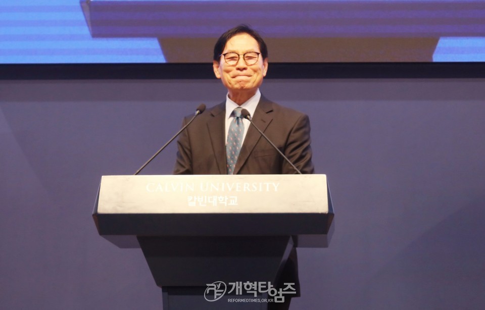 총신대 장로권사교육원 동문회, 칼빈대「제3차 짜장면 나눔 행사」모습