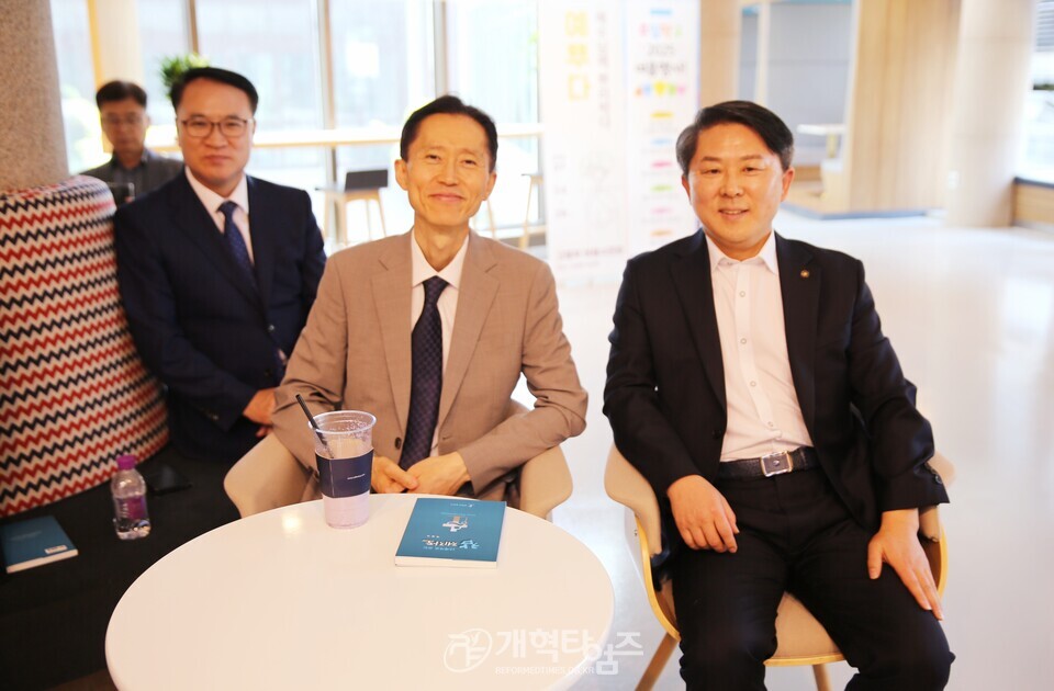 제110회기 총준위, 중부지역노회장들과 번개팅 모습