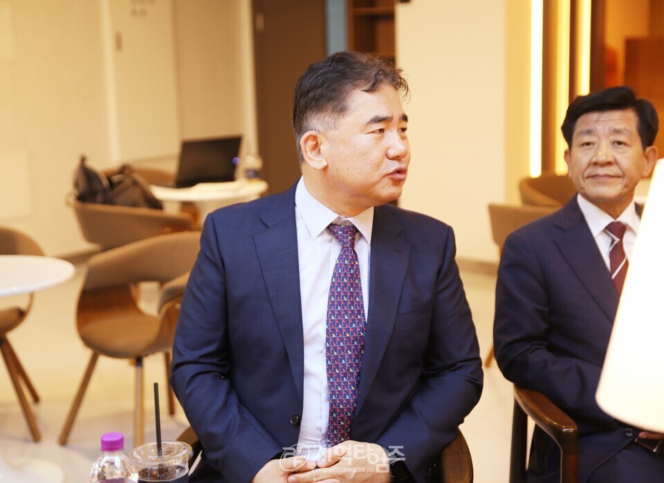 제110회기 총준위, 중부지역노회장들과 번개팅 모습