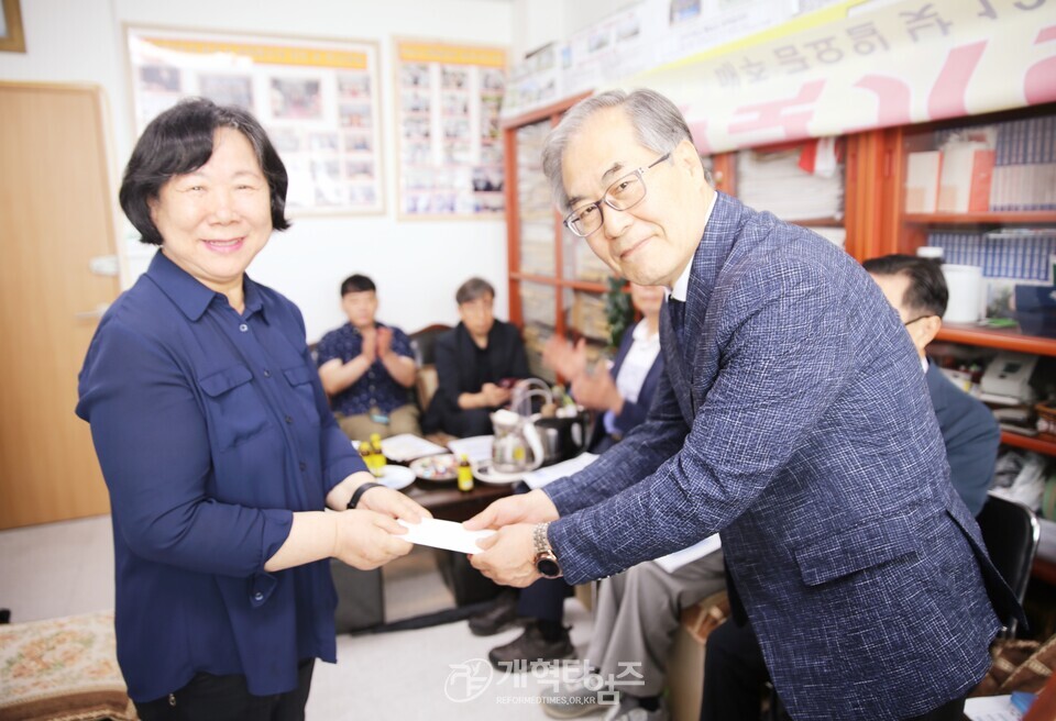 서평양노회, 통일교대책협의회 기도회 모습