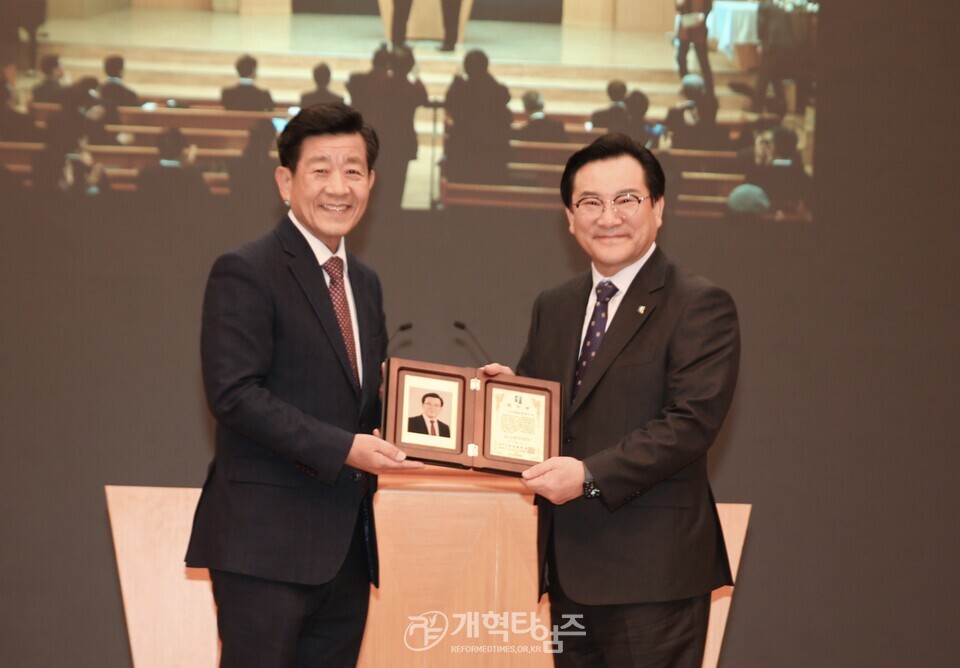 중부협의회, 2026 신년하례 및 당선자 축하감사예배 모습